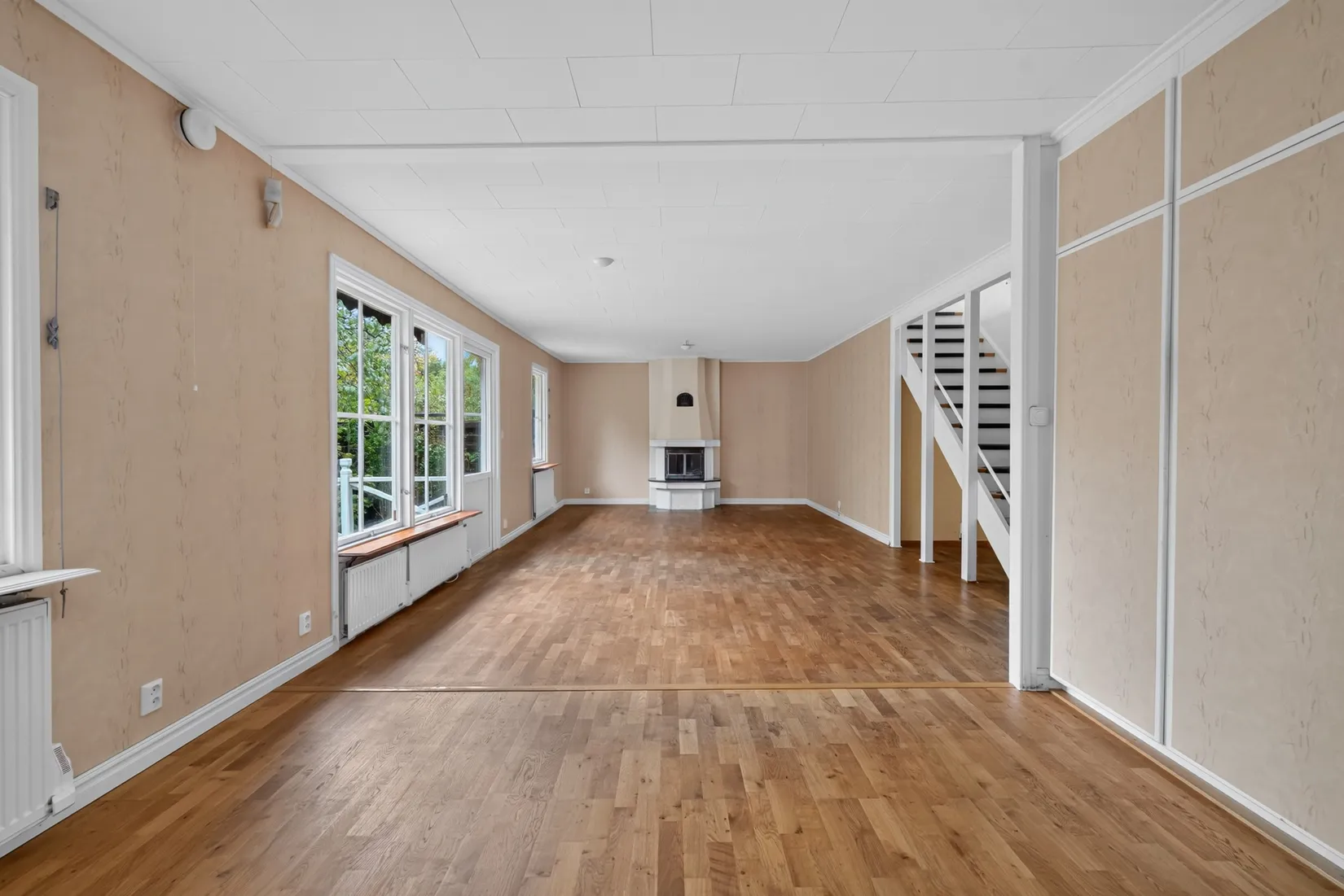 Villa, Gullvivevägen 33, Österskär, Österåker