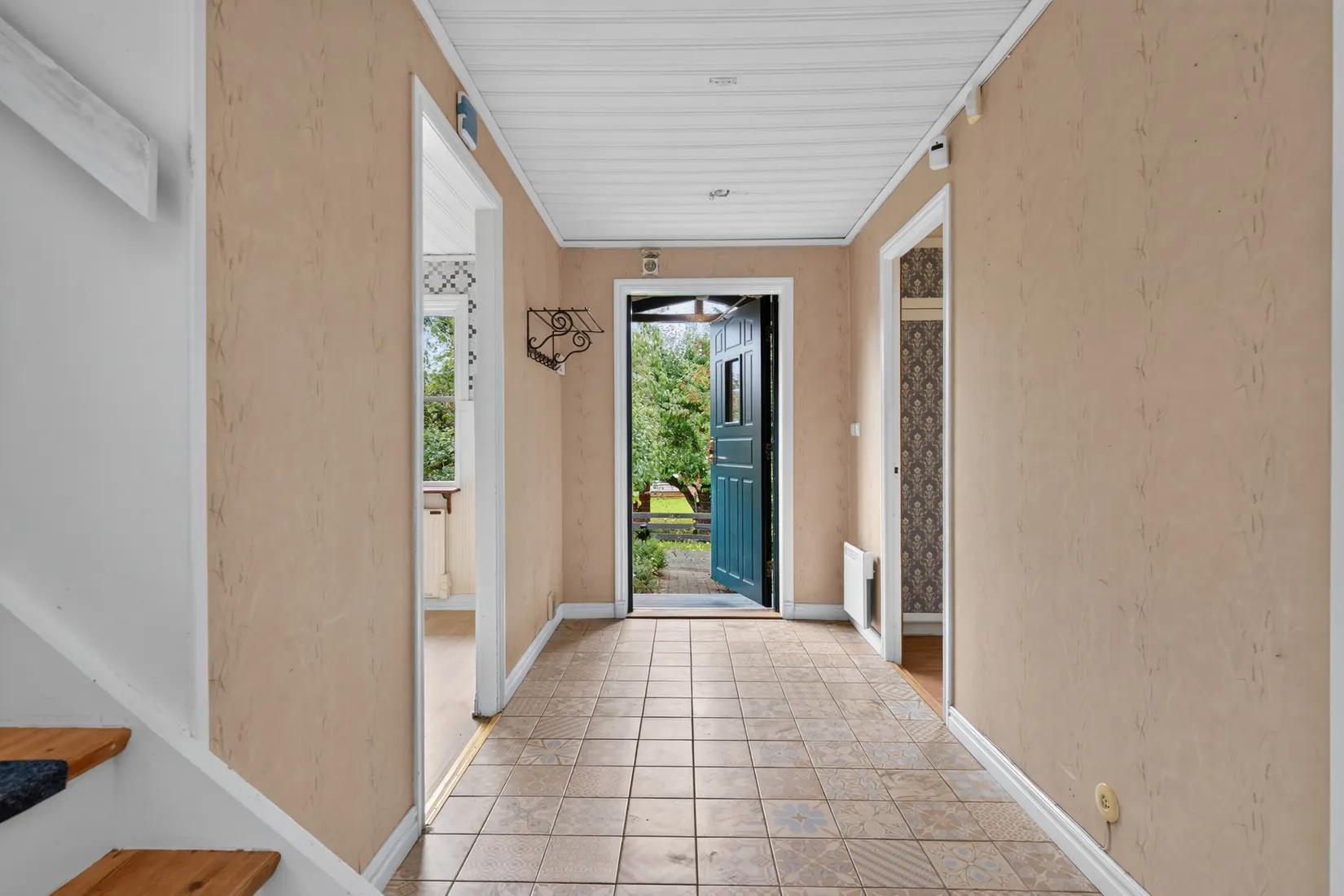 Villa, Gullvivevägen 33, Österskär, Österåker