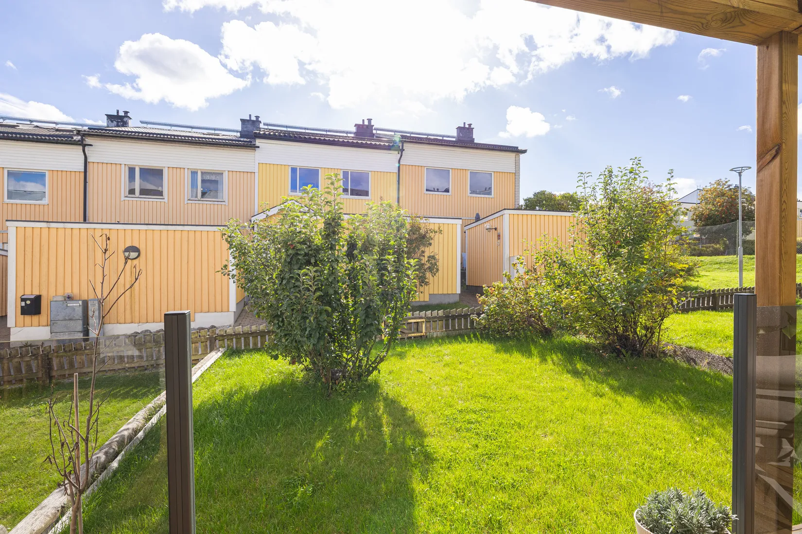 Radhus, Trädgårdsvägen 71, Töjnan, Sollentuna