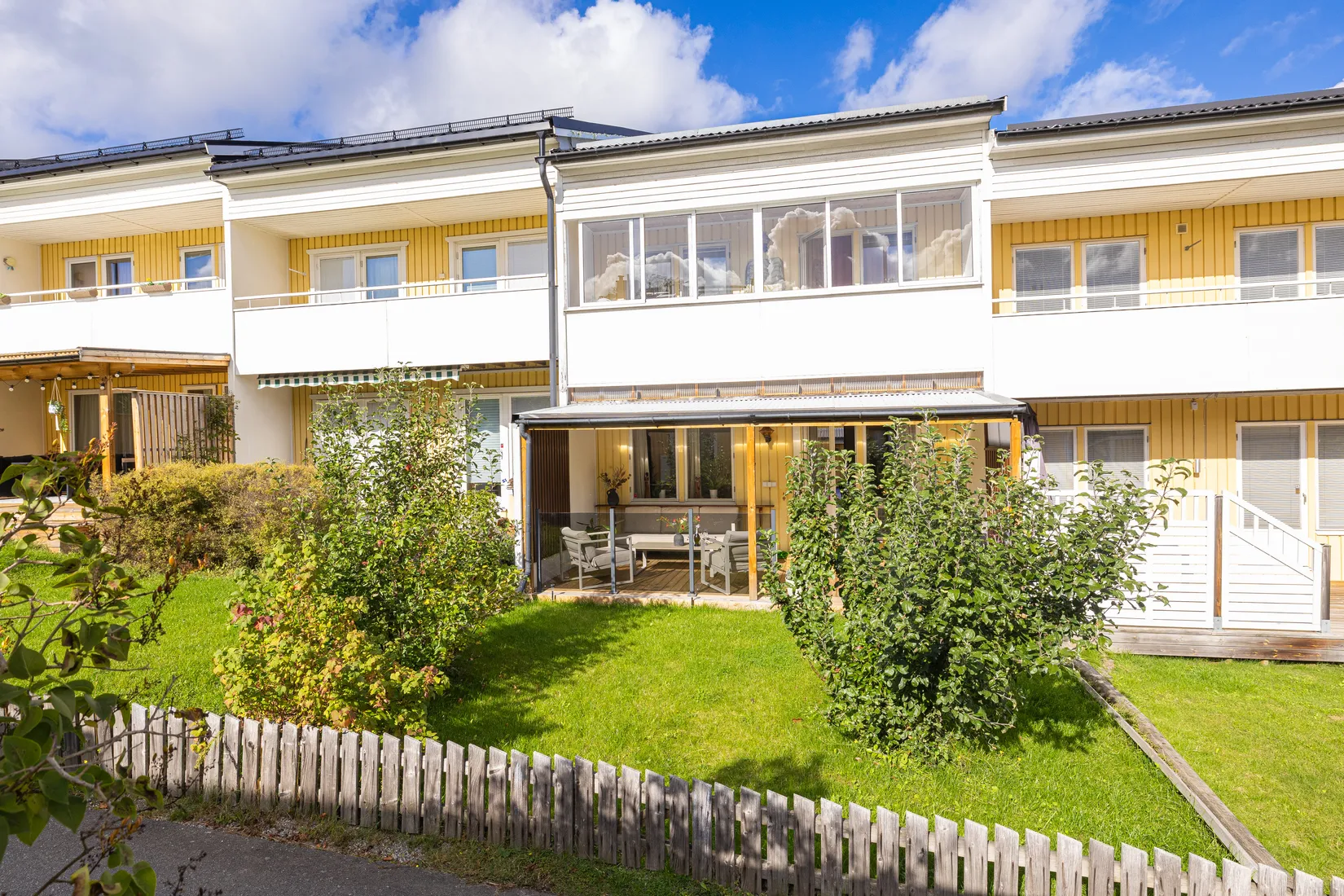 Radhus, Trädgårdsvägen 71, Töjnan, Sollentuna
