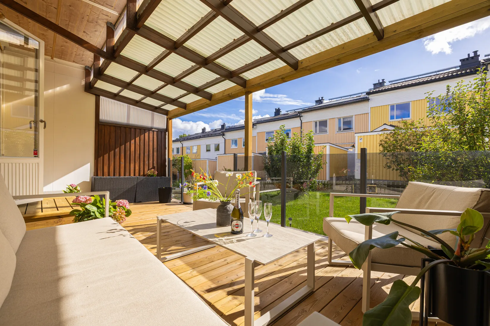 Radhus, Trädgårdsvägen 71, Töjnan, Sollentuna
