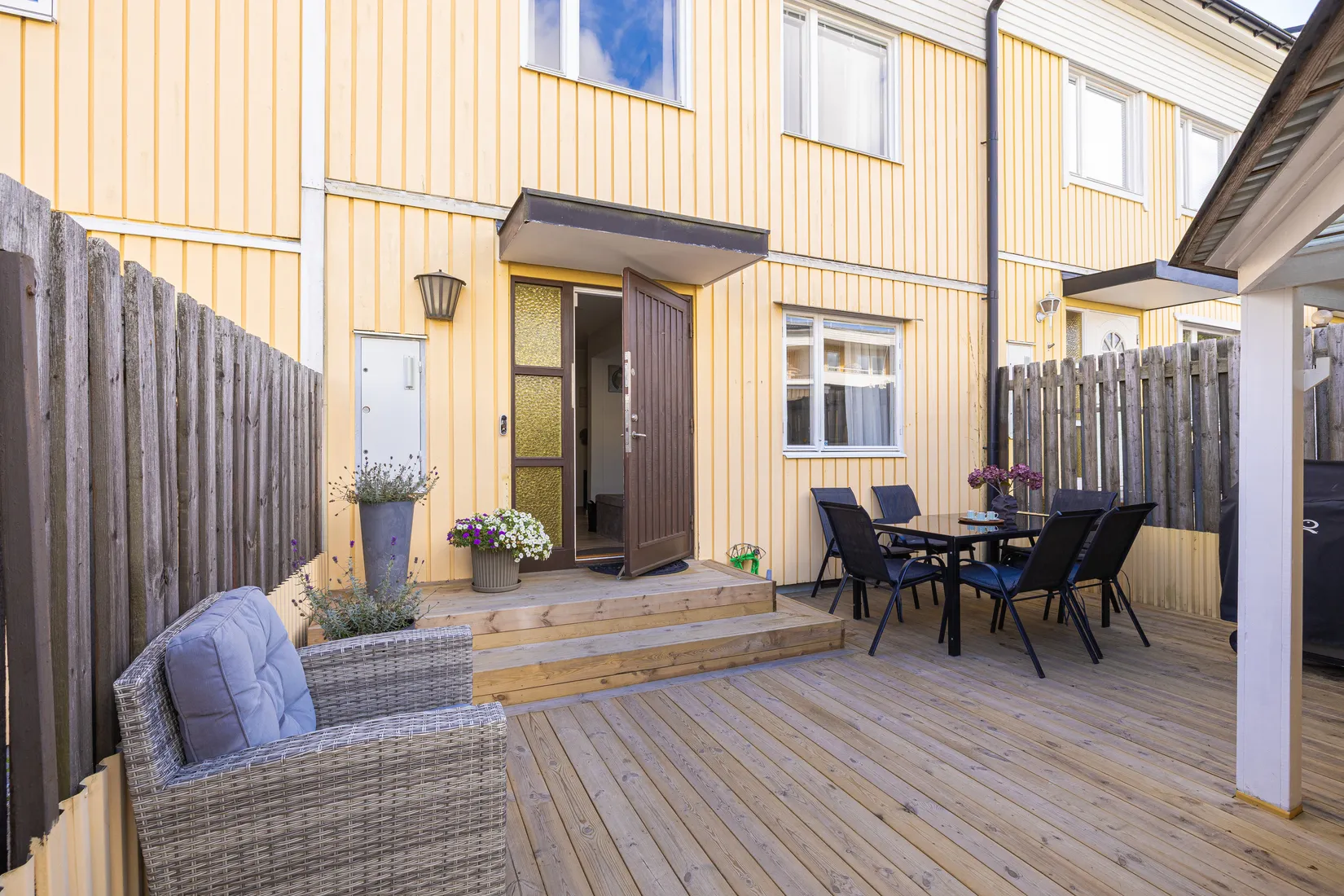 Radhus, Trädgårdsvägen 71, Töjnan, Sollentuna