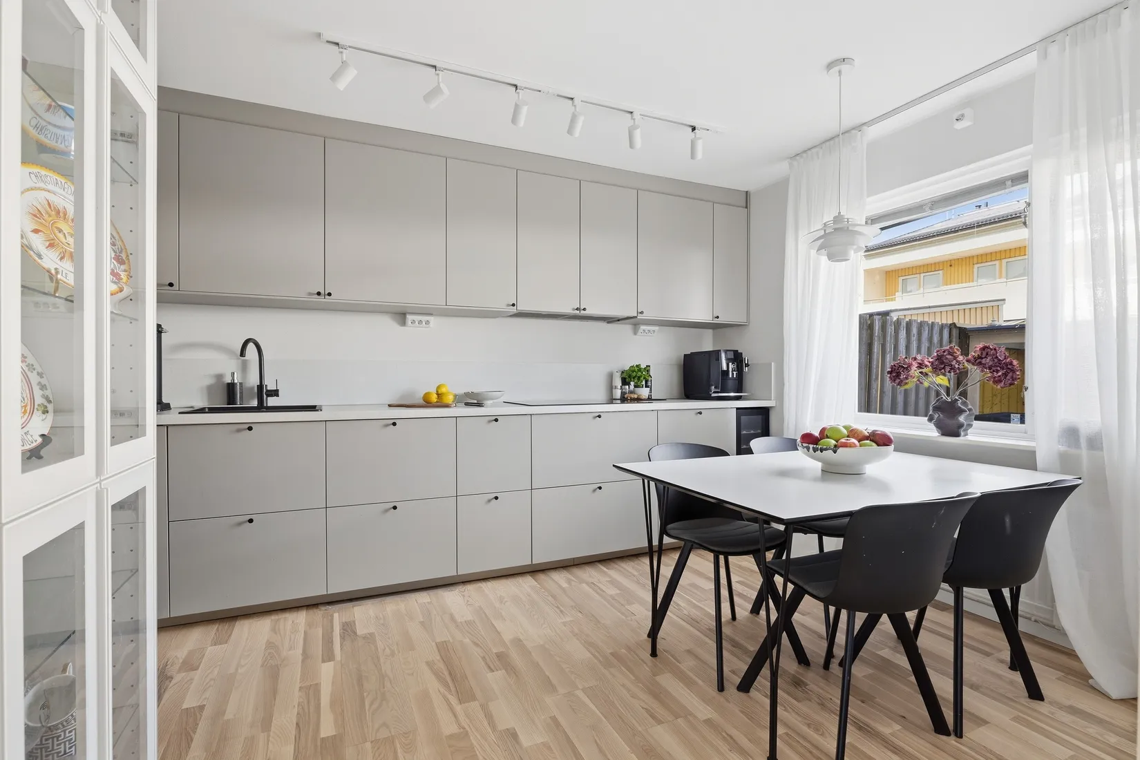 Radhus, Trädgårdsvägen 71, Töjnan, Sollentuna