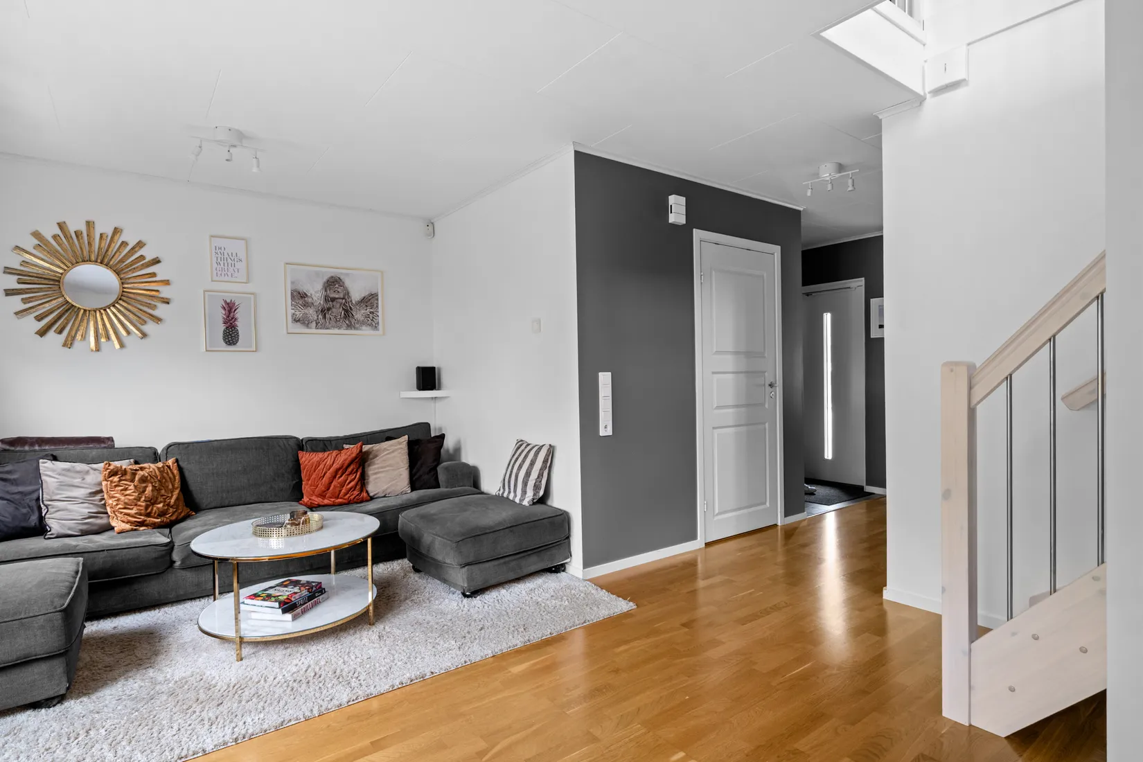 Radhus, Flygarvägen 18, Botkyrka
