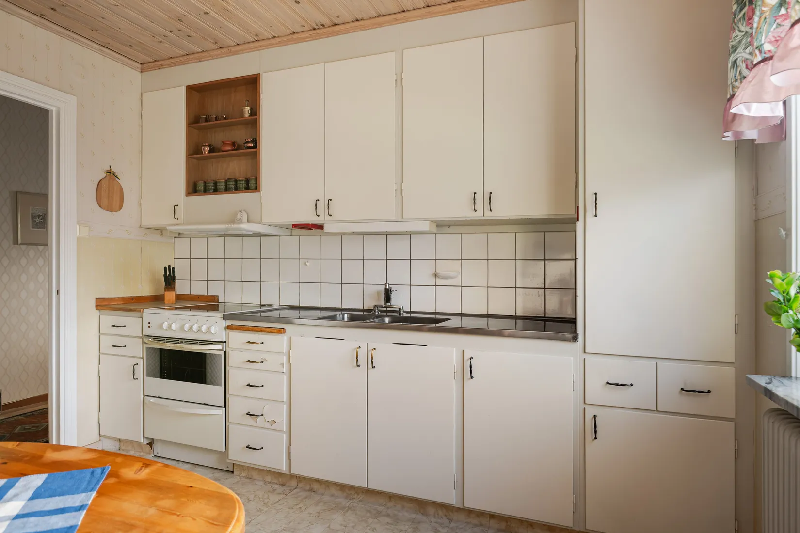 Villa, Kolstuguvägen 16, Katrineholm Nävertorp, Katrineholm