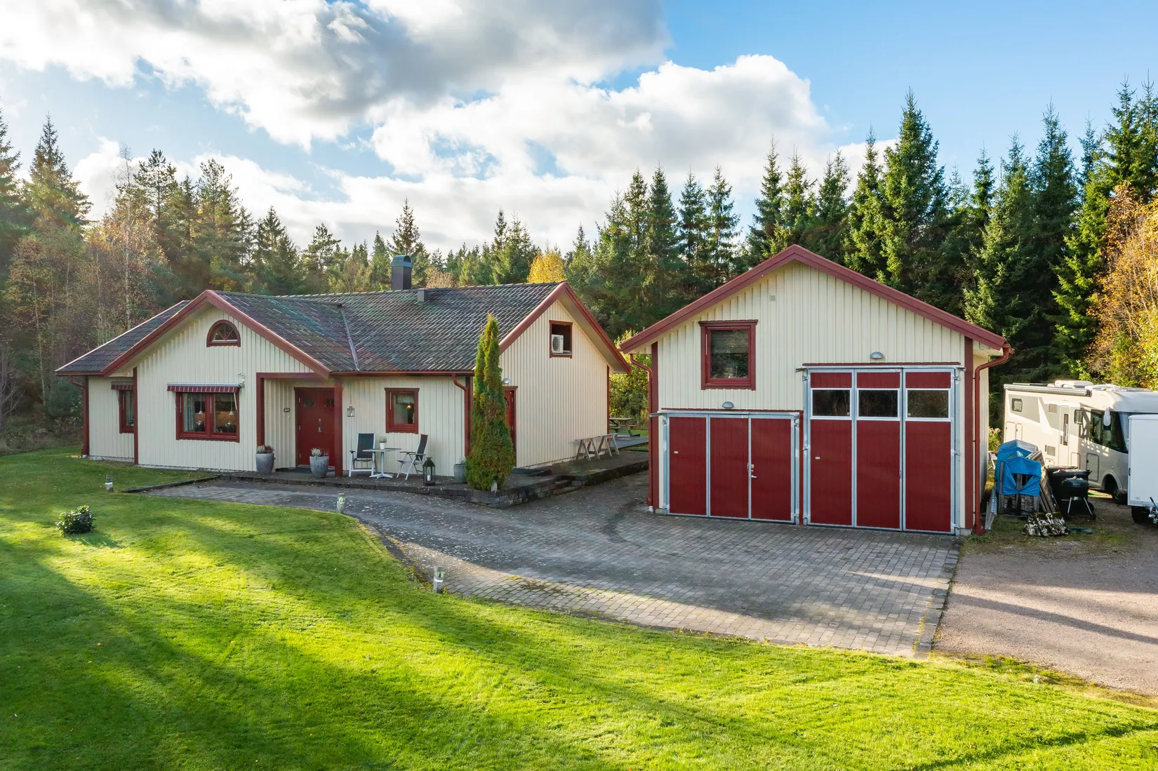 Villa, Åsalunds Höjd 1, Hillared, Svenljunga