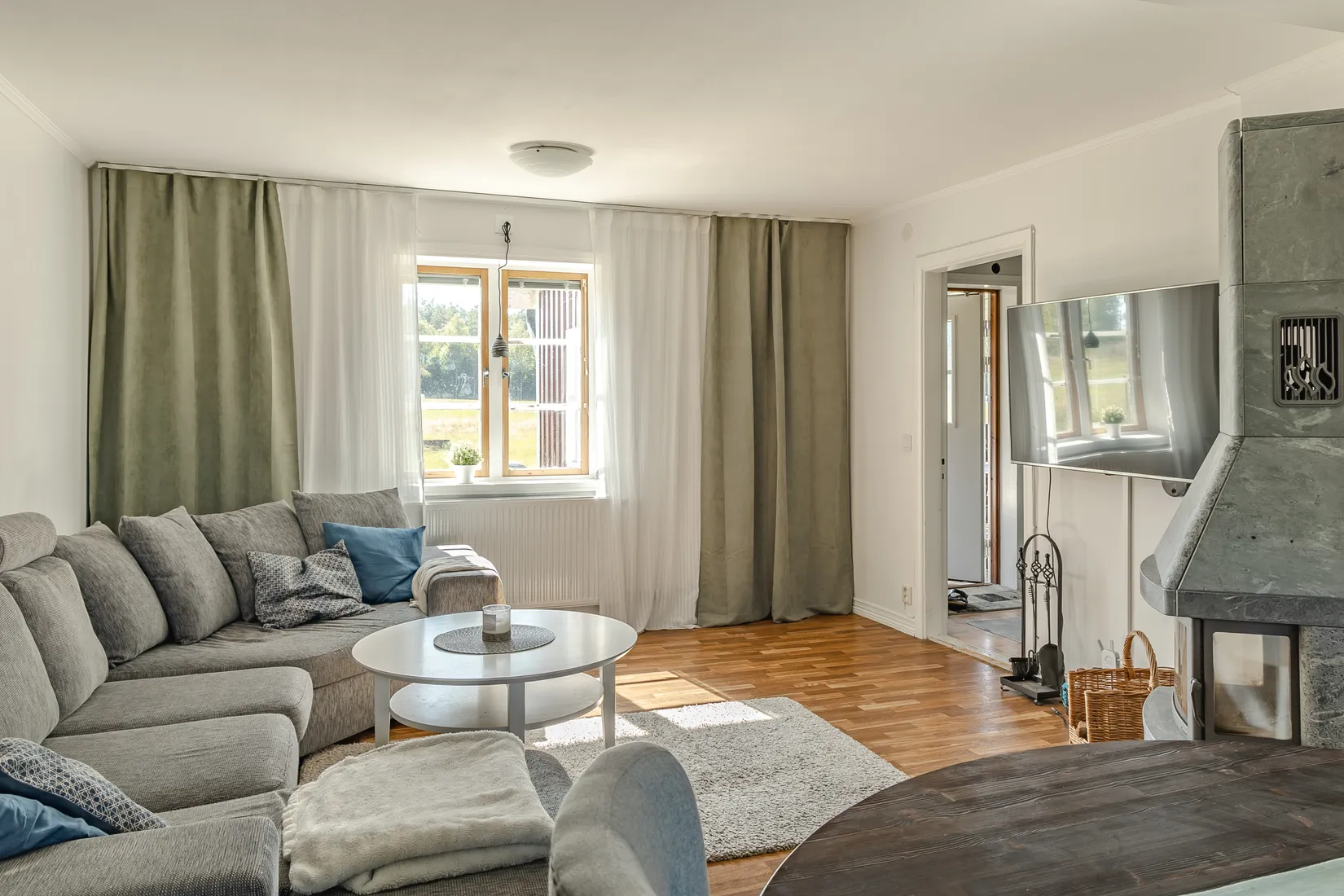 Villa, Lång Myren 1, Grums