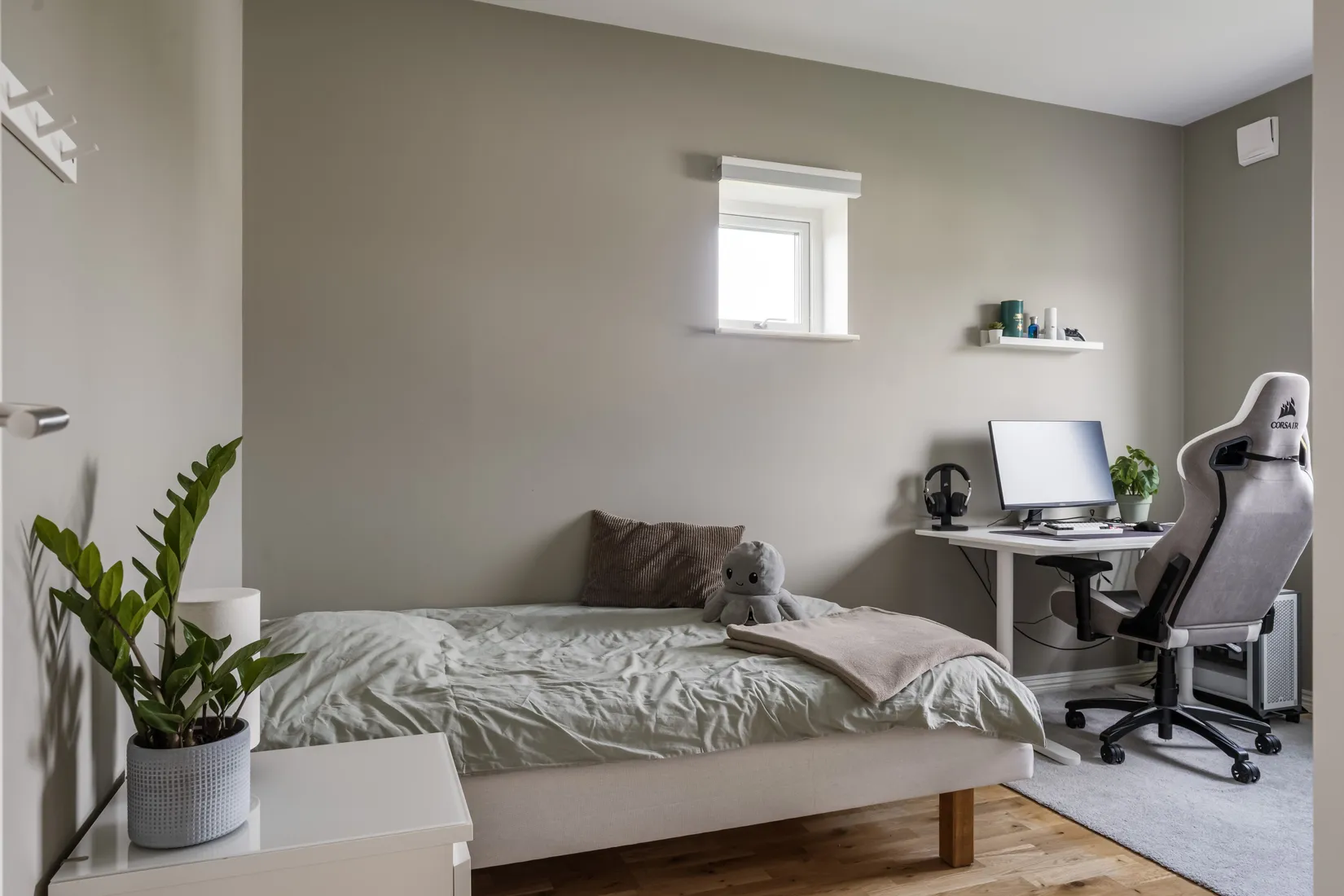 Radhus, Albatrossgatan 3B, Lanna, Lekeberg
