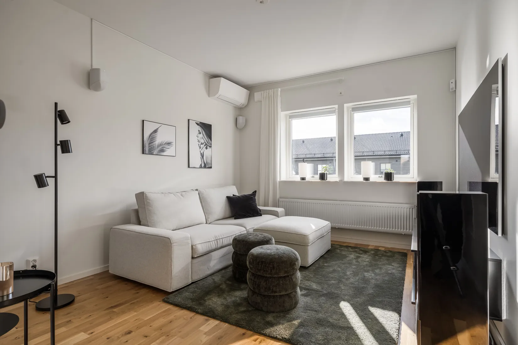Radhus, Albatrossgatan 3B, Lanna, Lekeberg