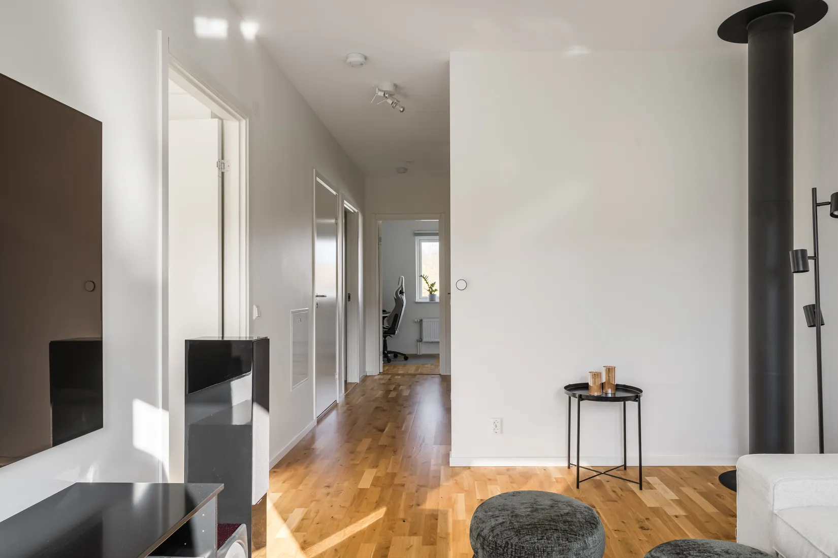 Radhus, Albatrossgatan 3B, Lanna, Lekeberg