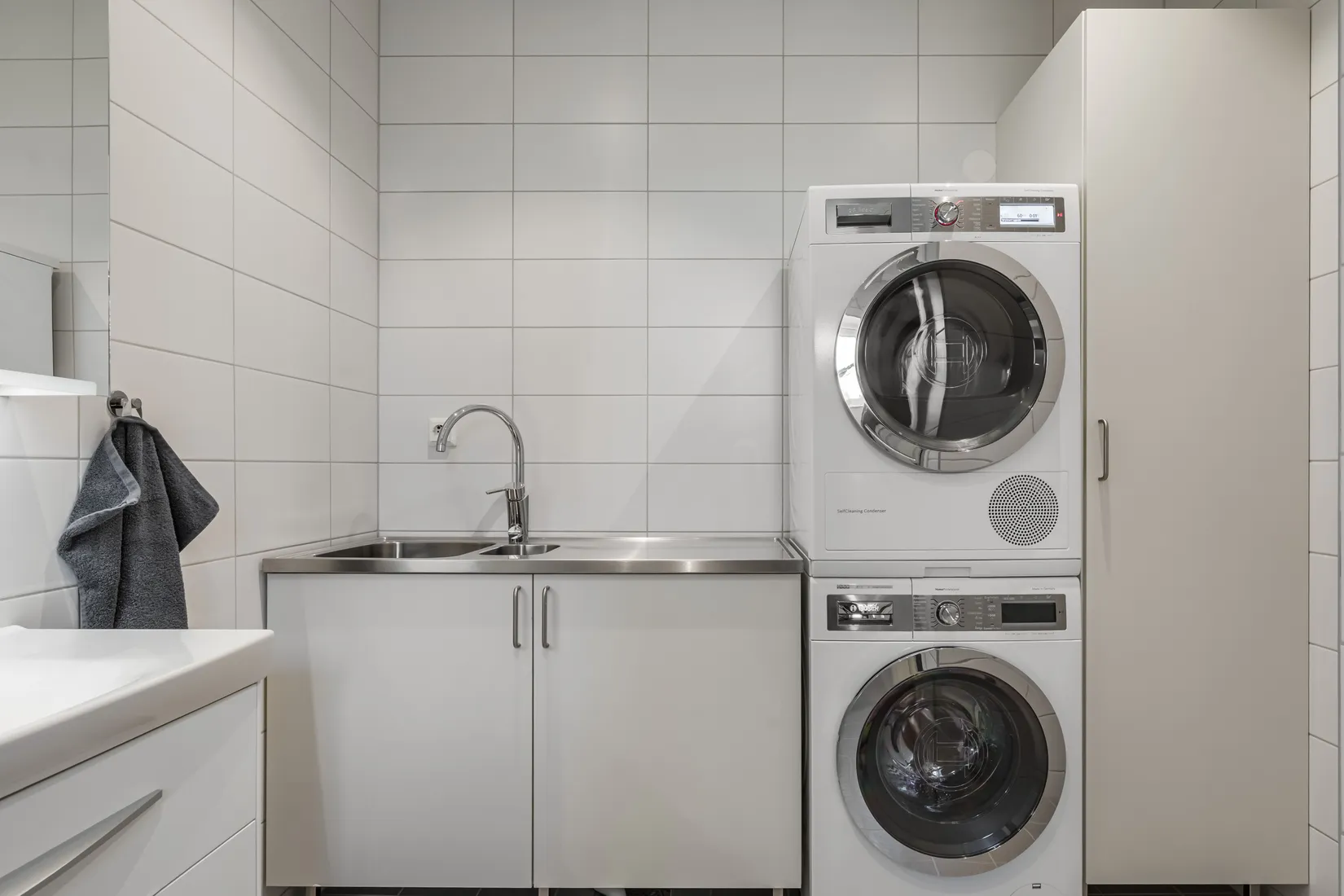 Radhus, Albatrossgatan 3B, Lanna, Lekeberg