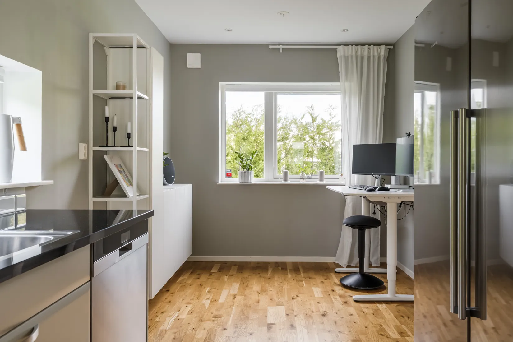 Radhus, Albatrossgatan 3B, Lanna, Lekeberg