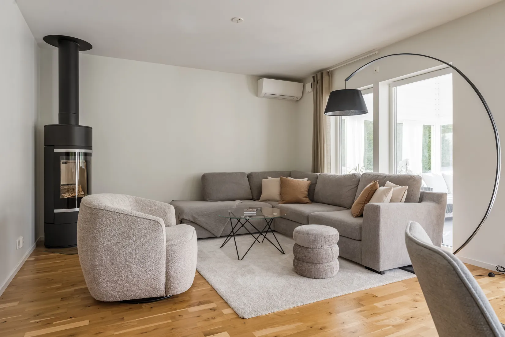 Radhus, Albatrossgatan 3B, Lanna, Lekeberg