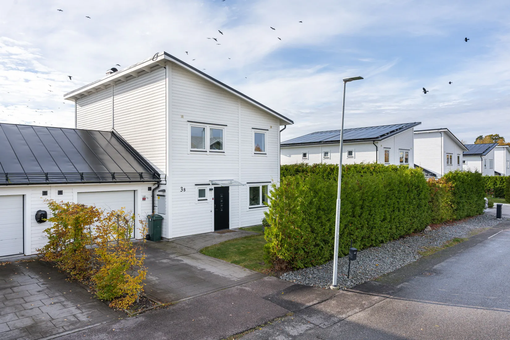 Radhus, Albatrossgatan 3B, Lanna, Lekeberg