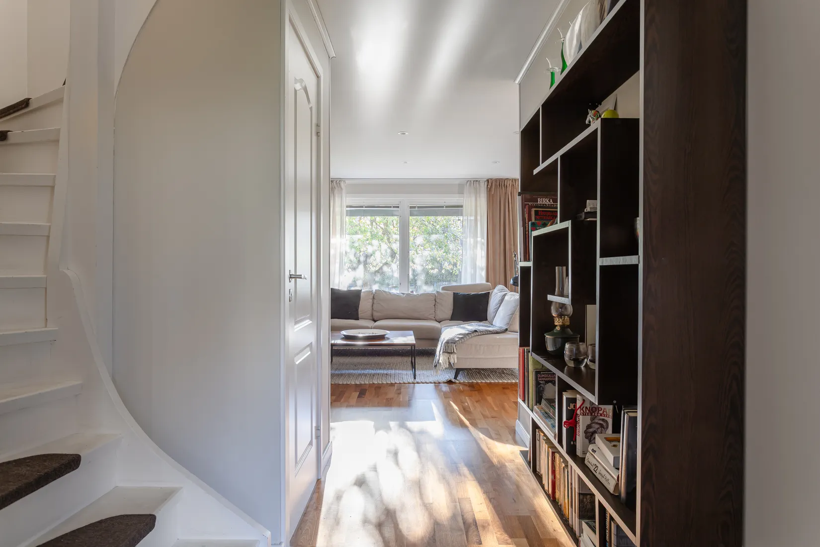 Radhus, Rådjursstigen 40, Töjnan, Sollentuna