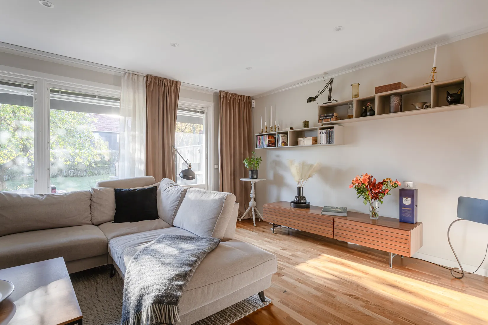 Radhus, Rådjursstigen 40, Töjnan, Sollentuna