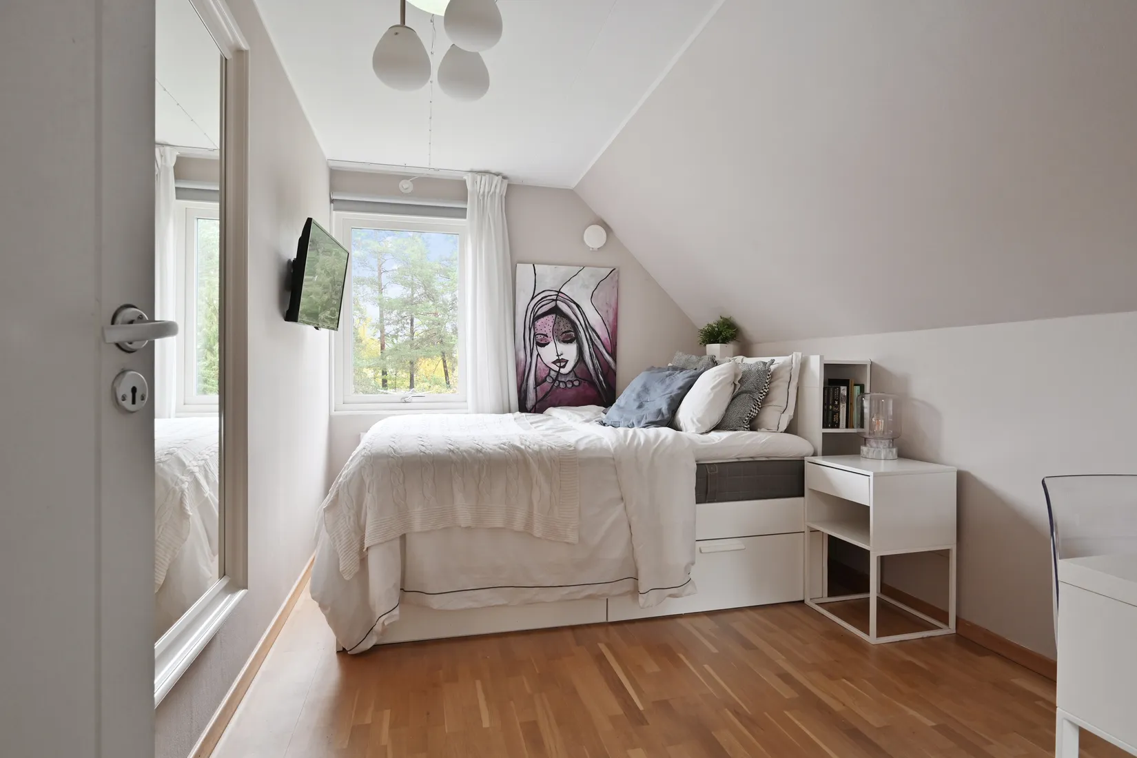 Radhus, Vitmåravägen 3, Sjukyrkoberget, Upplands Väsby