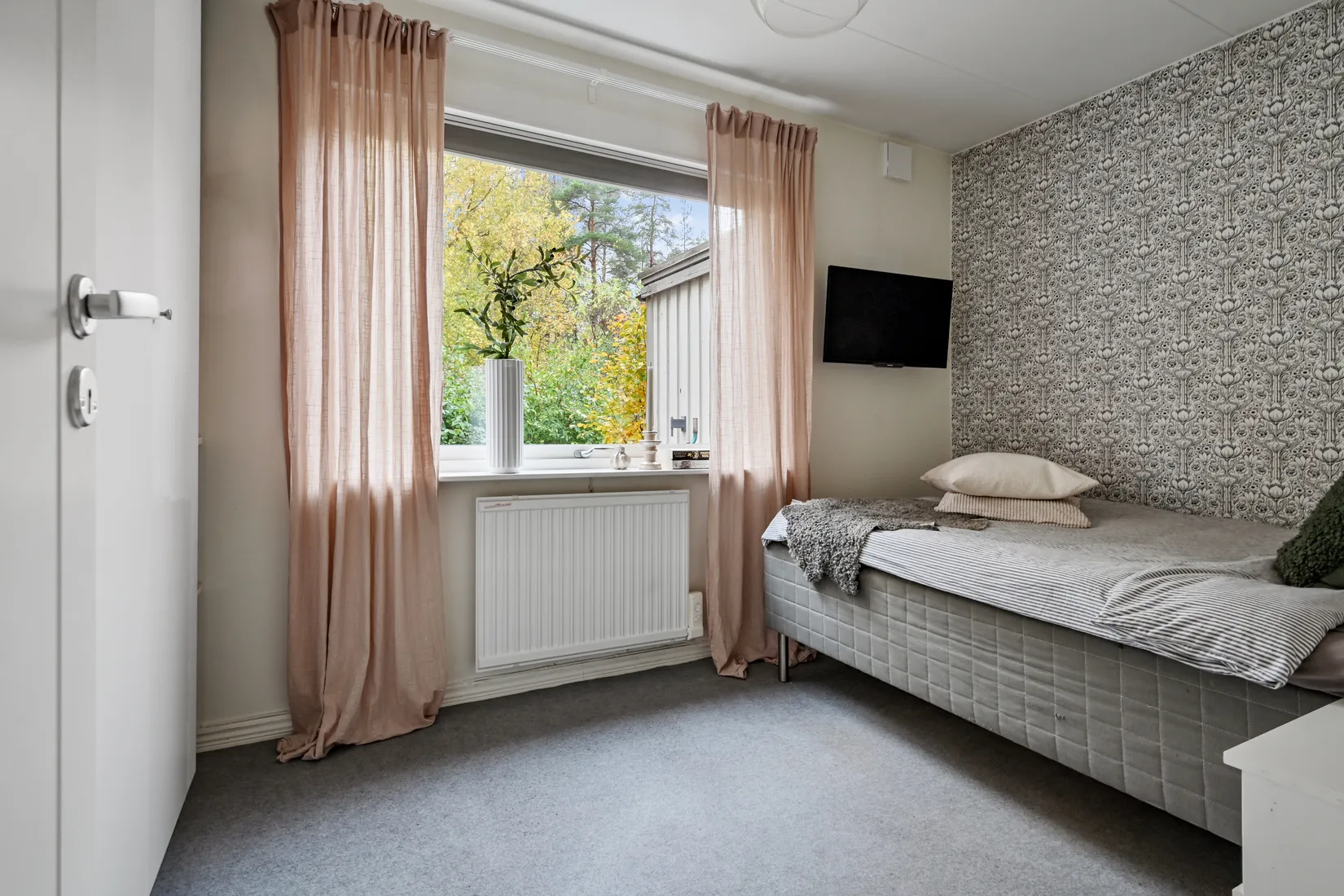Radhus, Vitmåravägen 3, Sjukyrkoberget, Upplands Väsby