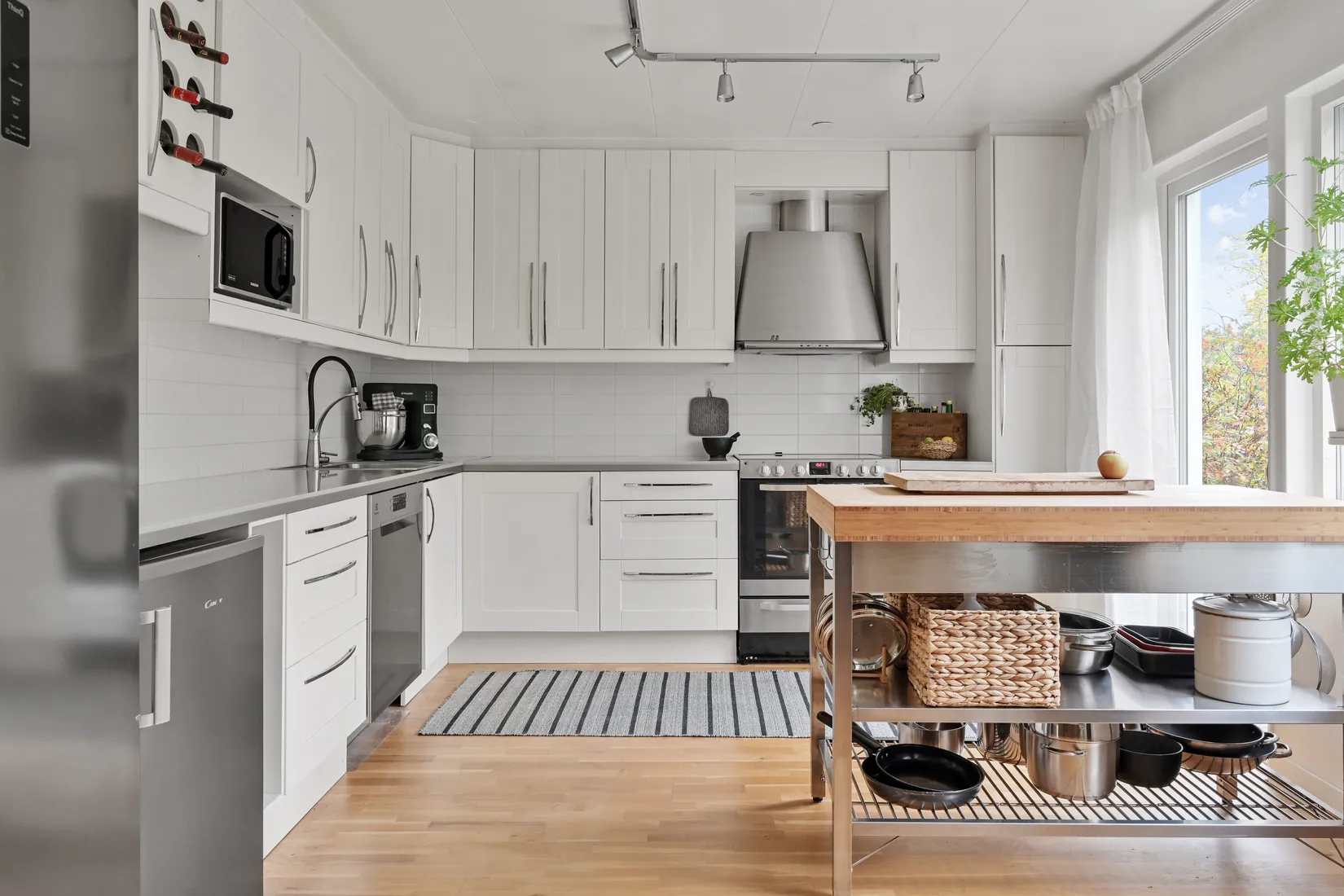 Radhus, Vitmåravägen 3, Sjukyrkoberget, Upplands Väsby
