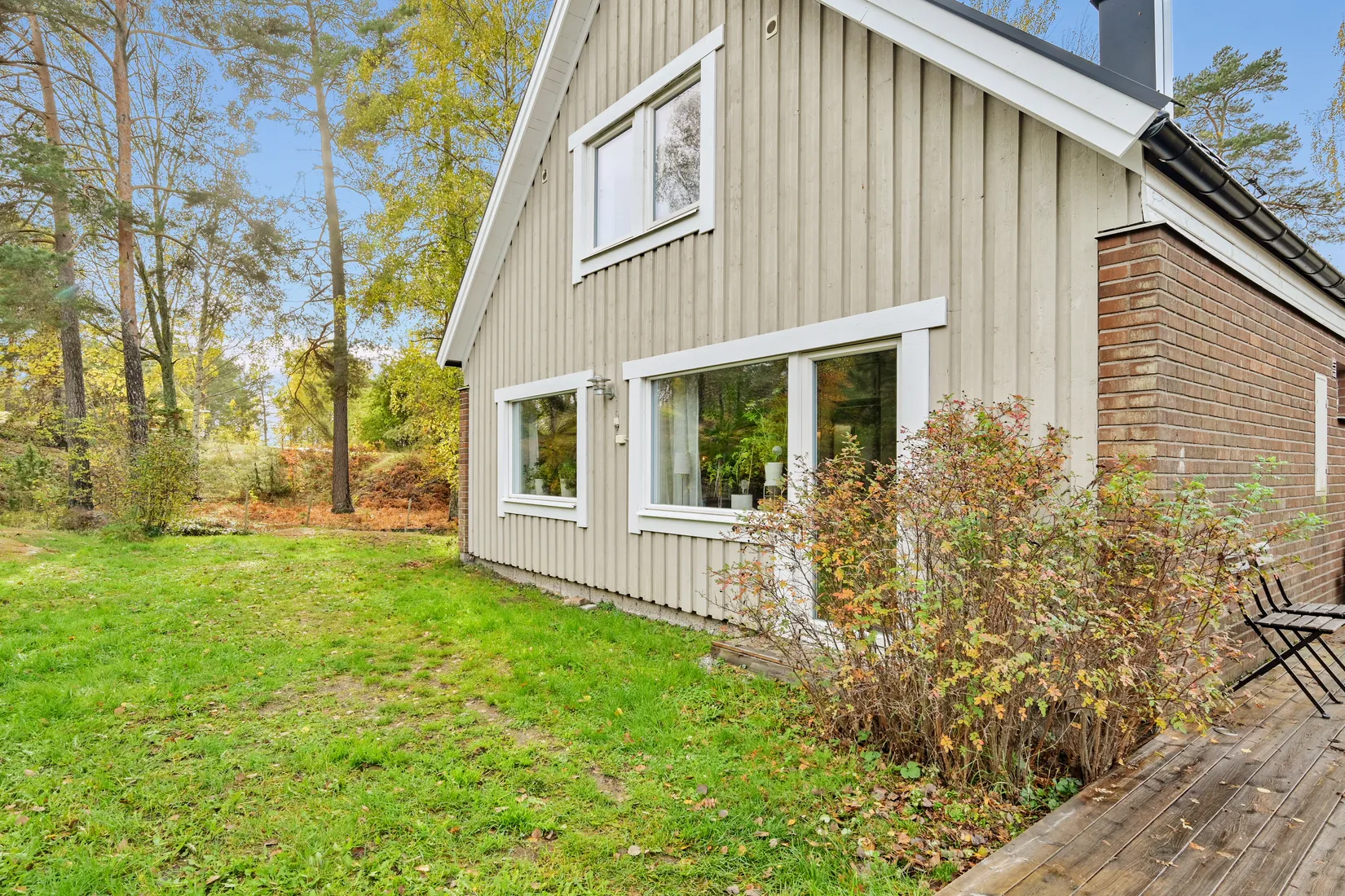 Radhus, Vitmåravägen 3, Sjukyrkoberget, Upplands Väsby