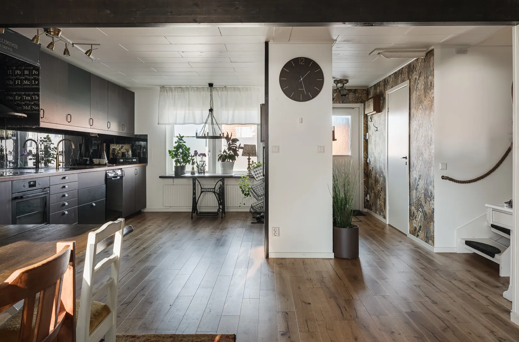 Radhus, Koltrastvägen 94, Stenhammar, Härnösand