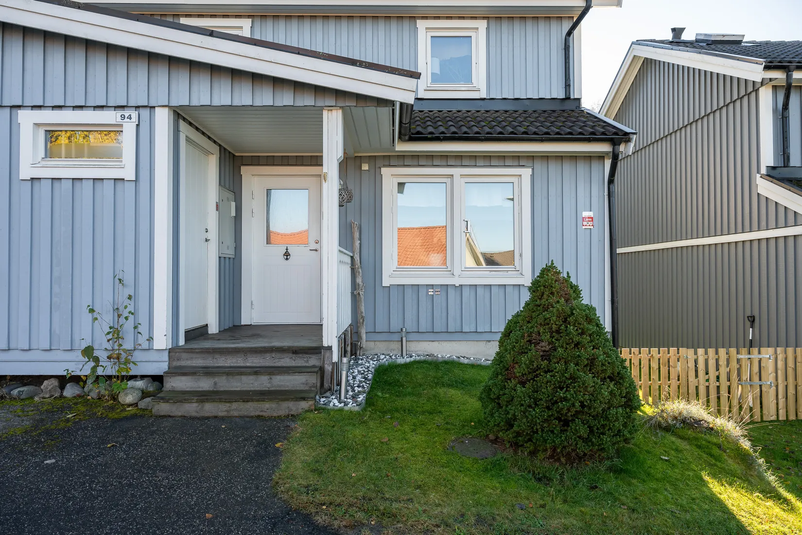 Radhus, Koltrastvägen 94, Stenhammar, Härnösand