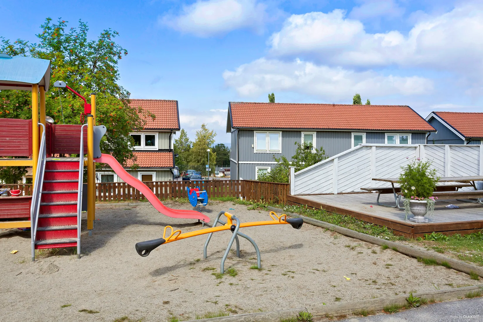 Radhus, Koltrastvägen 94, Stenhammar, Härnösand
