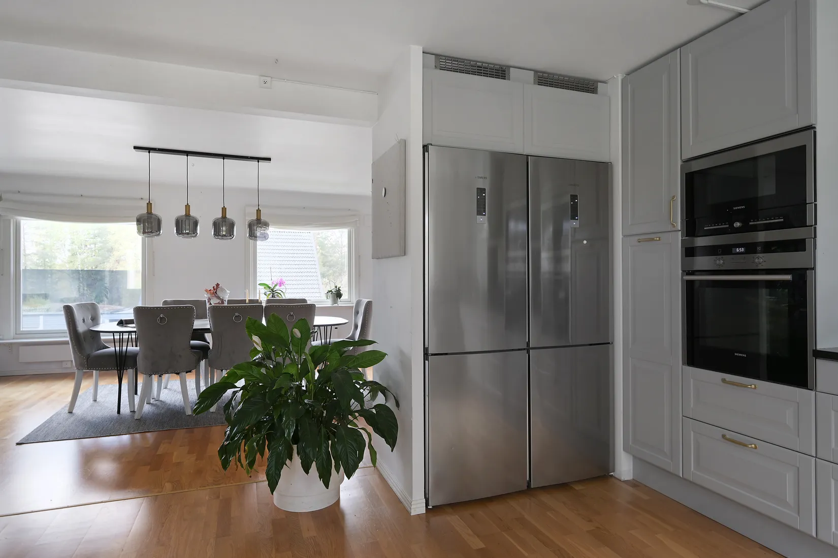 Villa, Dimvägen 22, Berghem, Järfälla