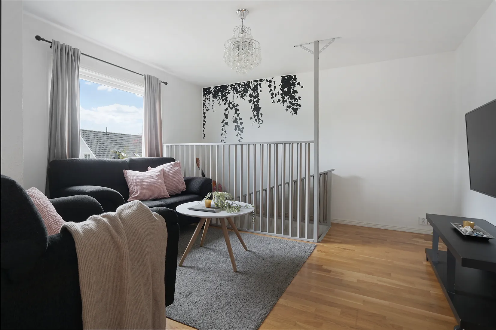 Villa, Dimvägen 22, Berghem, Järfälla