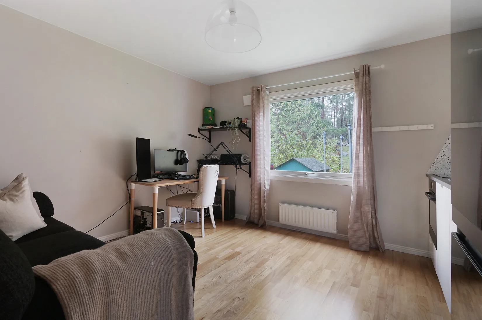 Villa, Dimvägen 22, Berghem, Järfälla