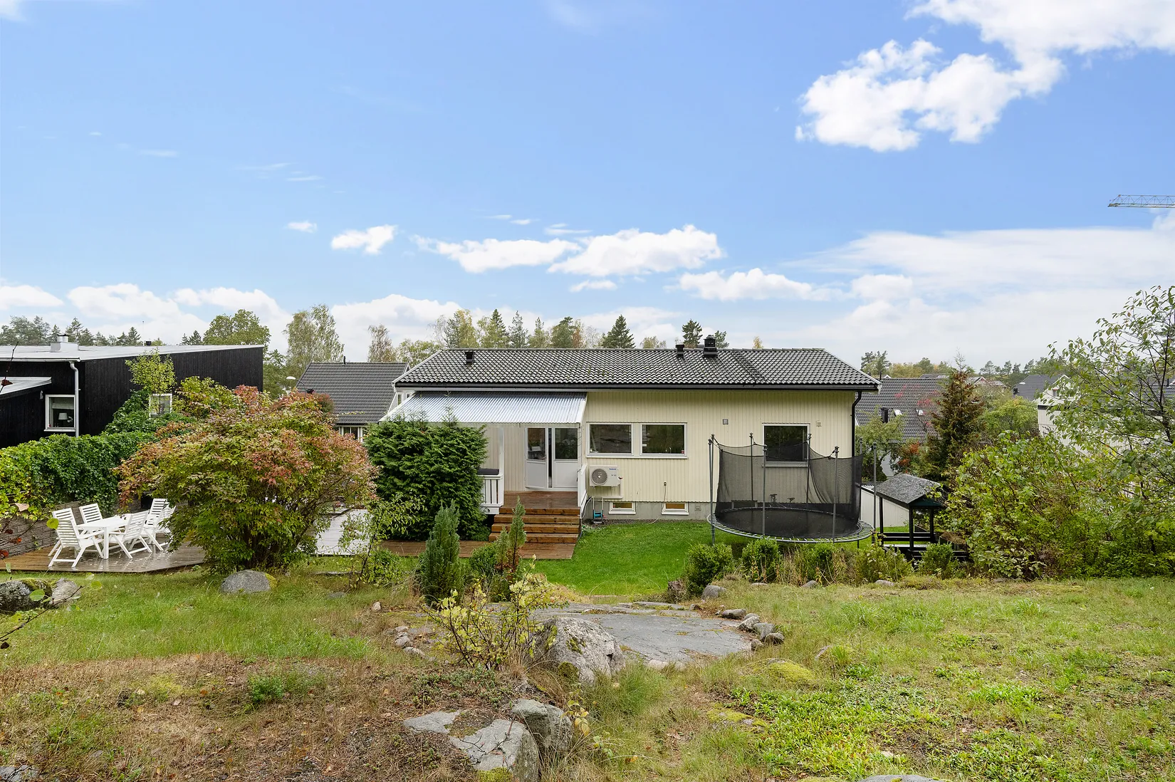 Villa, Dimvägen 22, Berghem, Järfälla