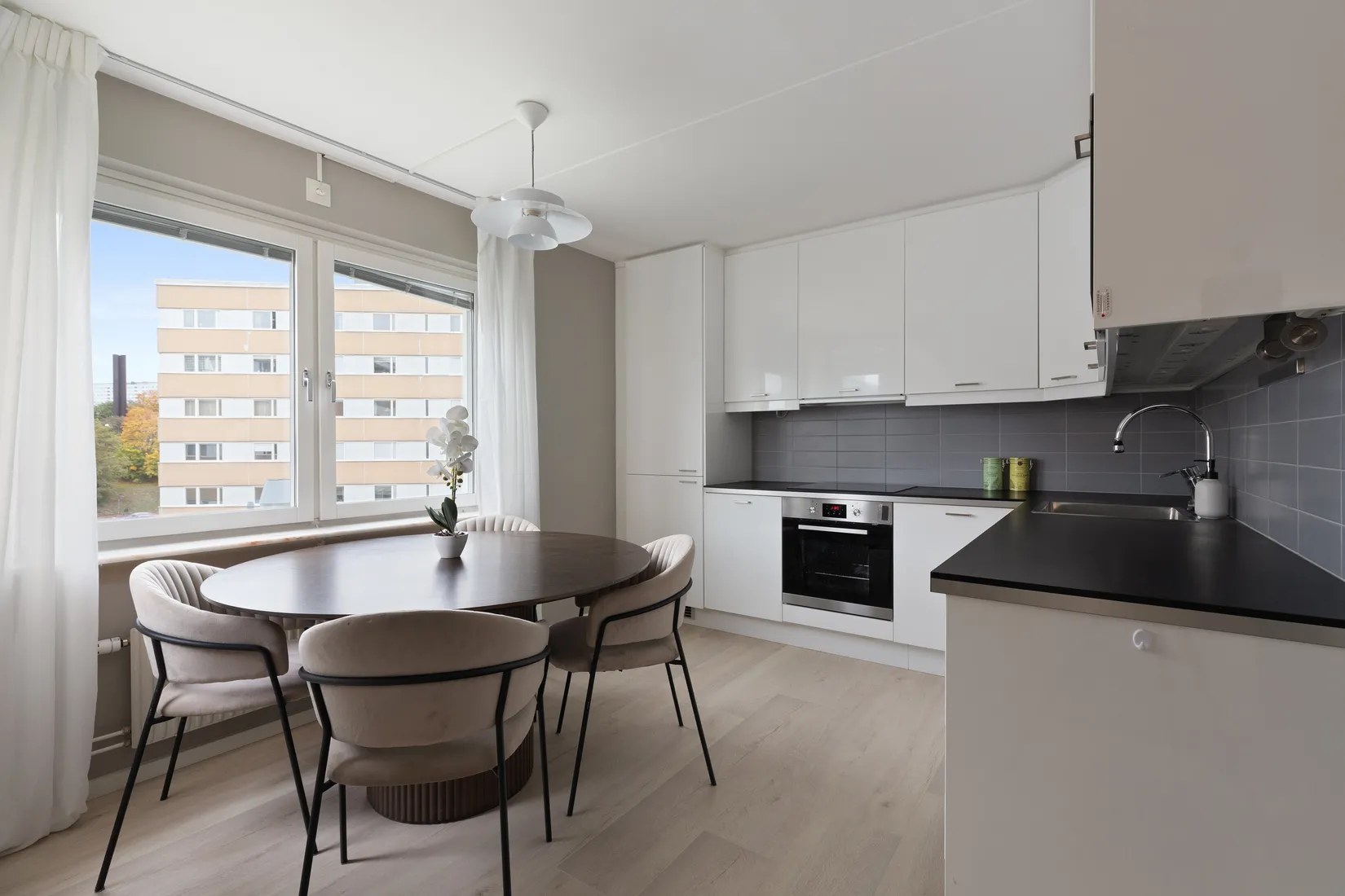 Bostadsrätt, Centrumslingan 49, Solna centrum, Solna