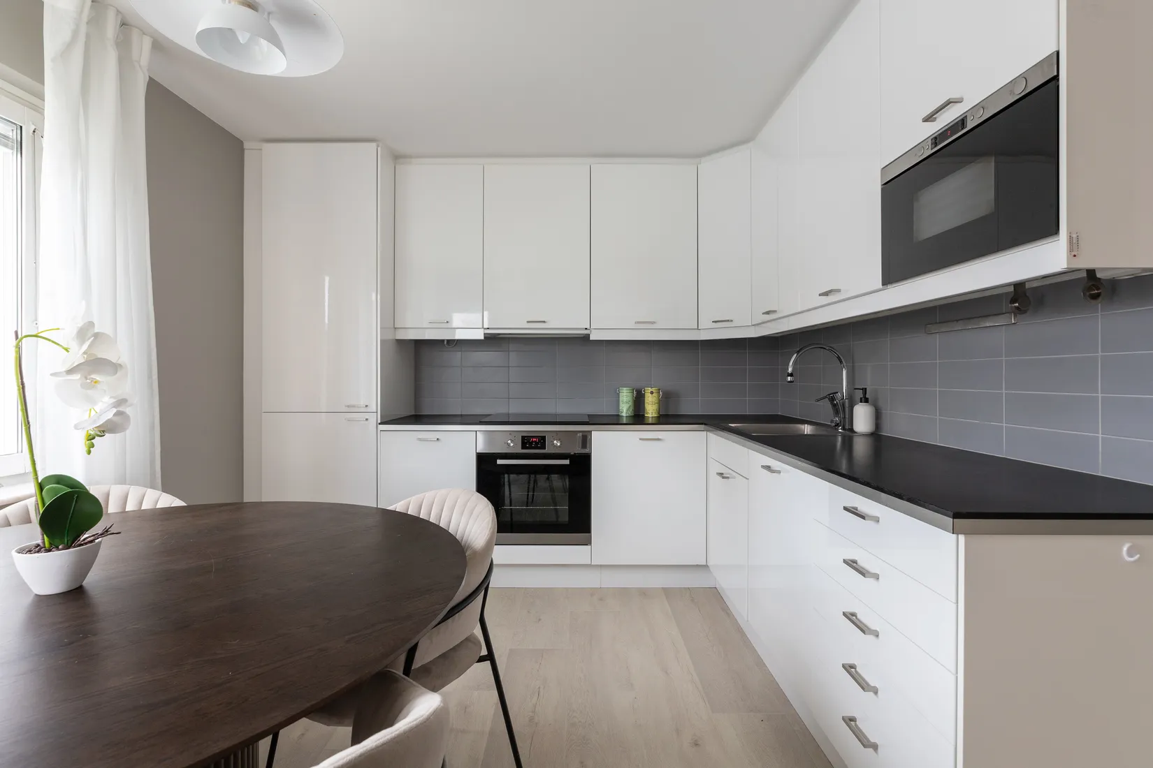 Bostadsrätt, Centrumslingan 49, Solna centrum, Solna