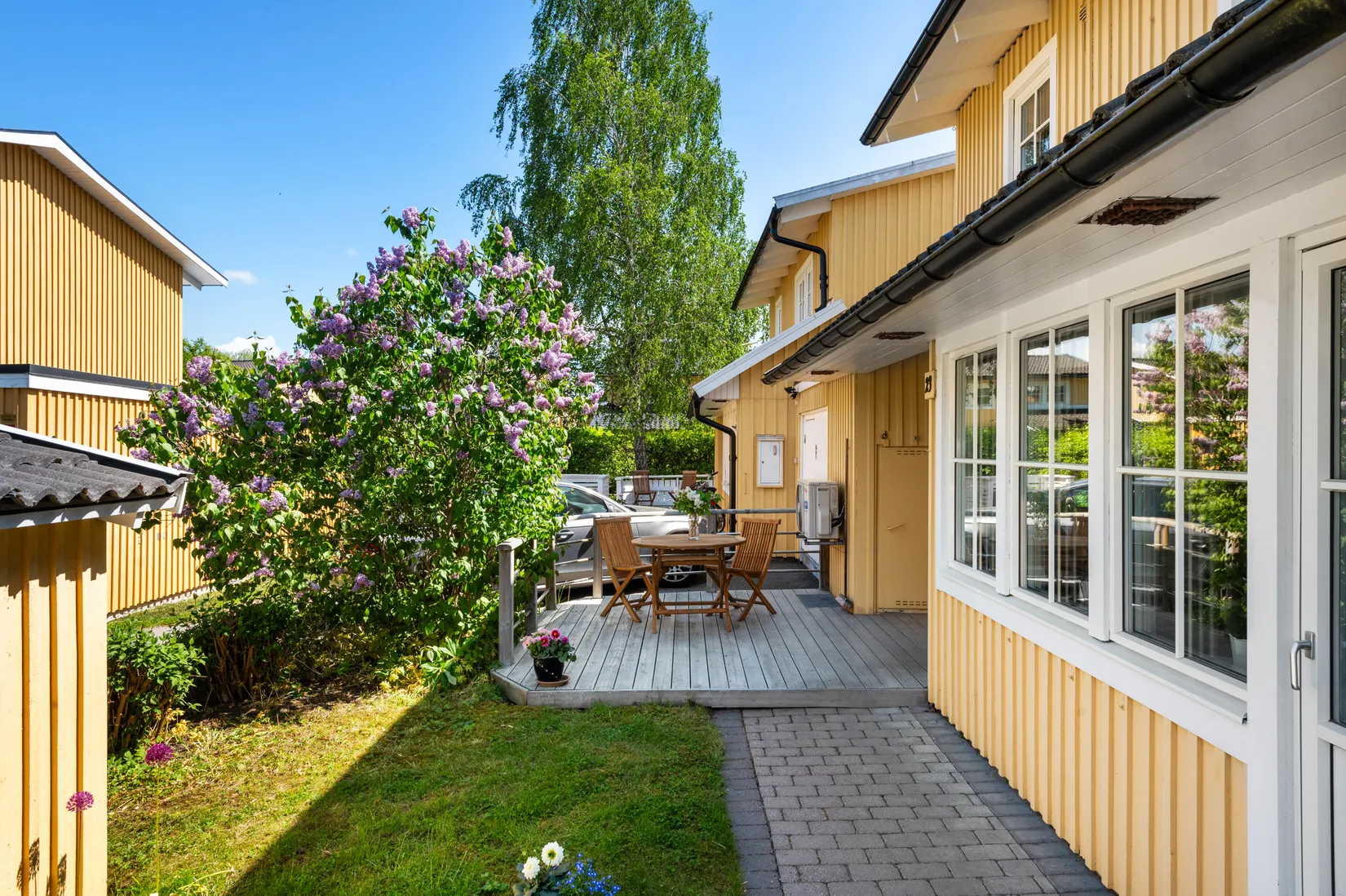 Radhus, Miklagårdsvägen 23, Täby Kyrkby, Täby