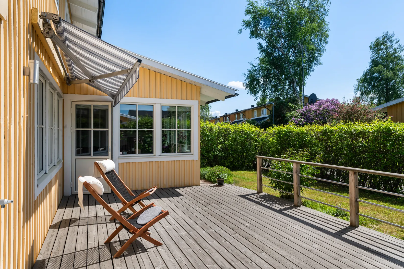 Radhus, Miklagårdsvägen 23, Täby Kyrkby, Täby