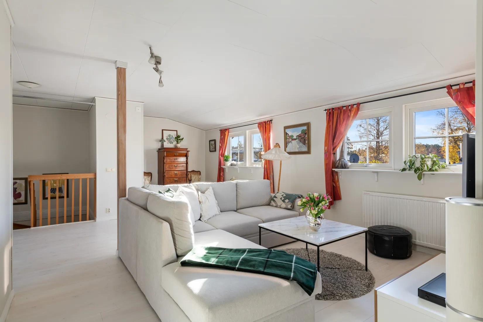Radhus, Miklagårdsvägen 23, Täby Kyrkby, Täby