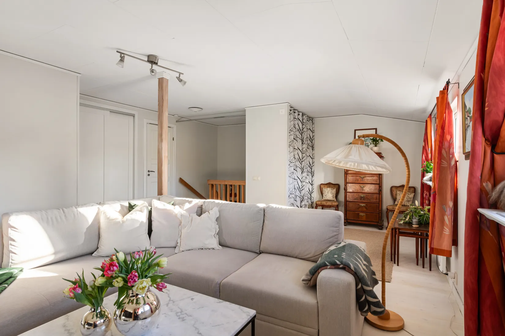 Radhus, Miklagårdsvägen 23, Täby Kyrkby, Täby