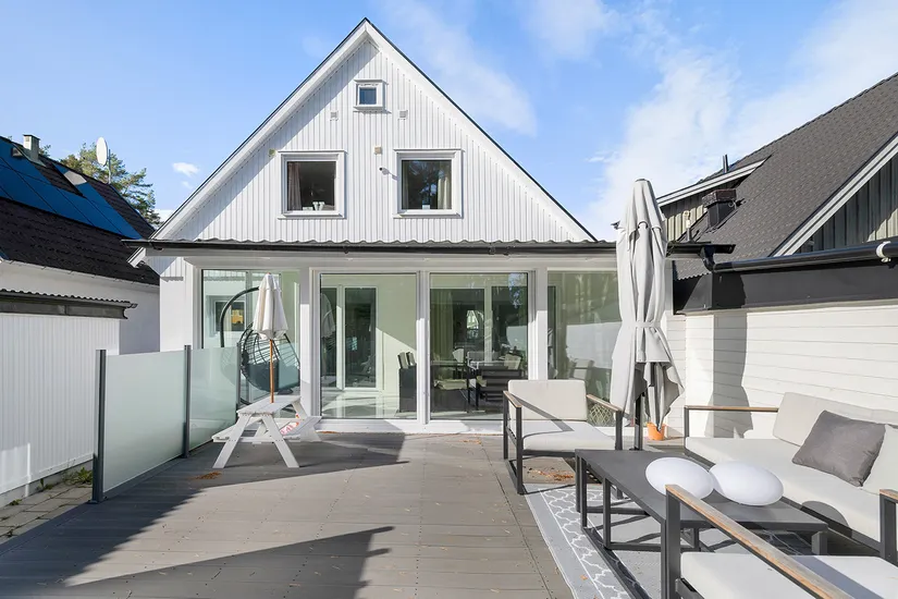 Radhus, Tvåspannsvägen 17, Jakobsberg, Järfälla