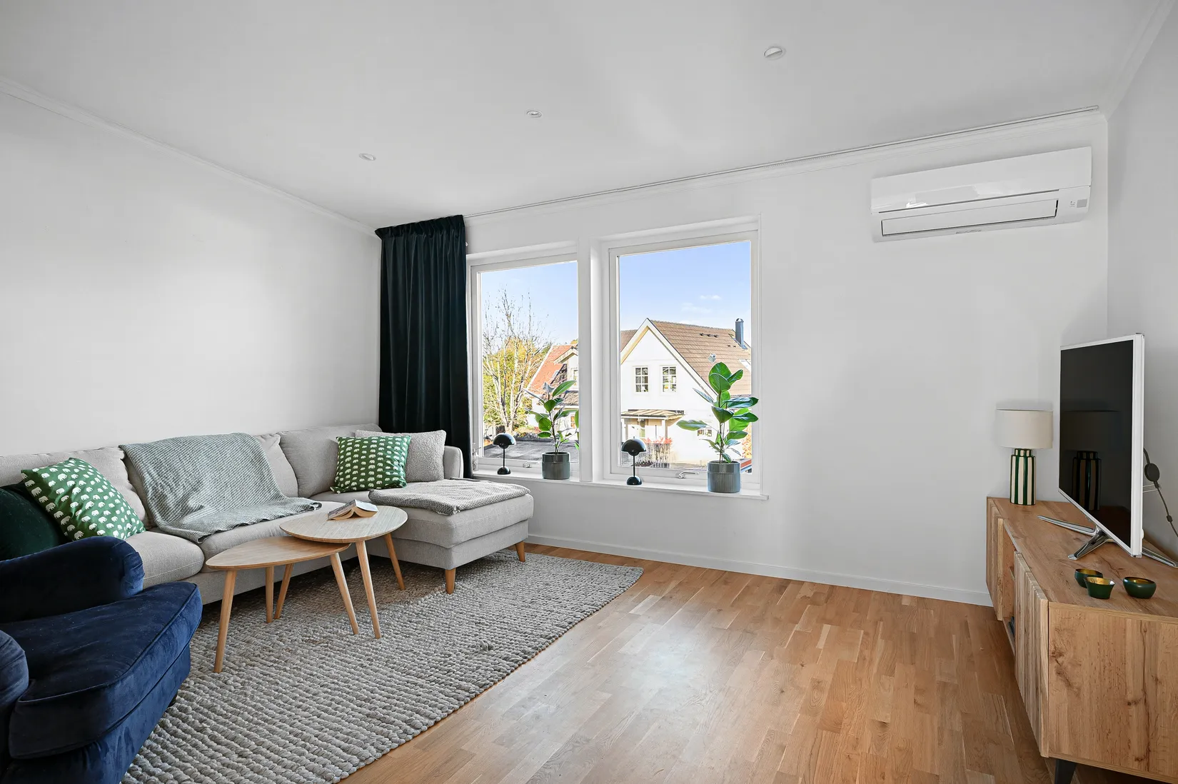 Radhus, Öringe Strandväg 27, Öringe, Tyresö