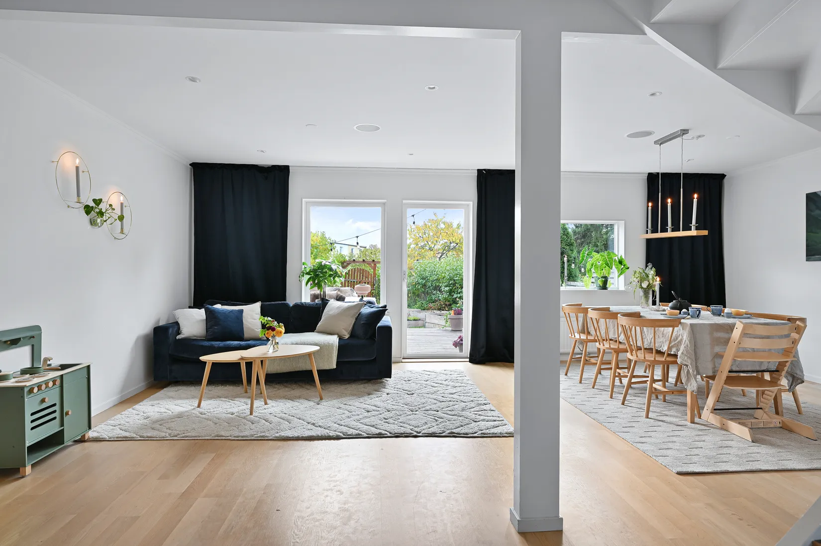 Radhus, Öringe Strandväg 27, Öringe, Tyresö