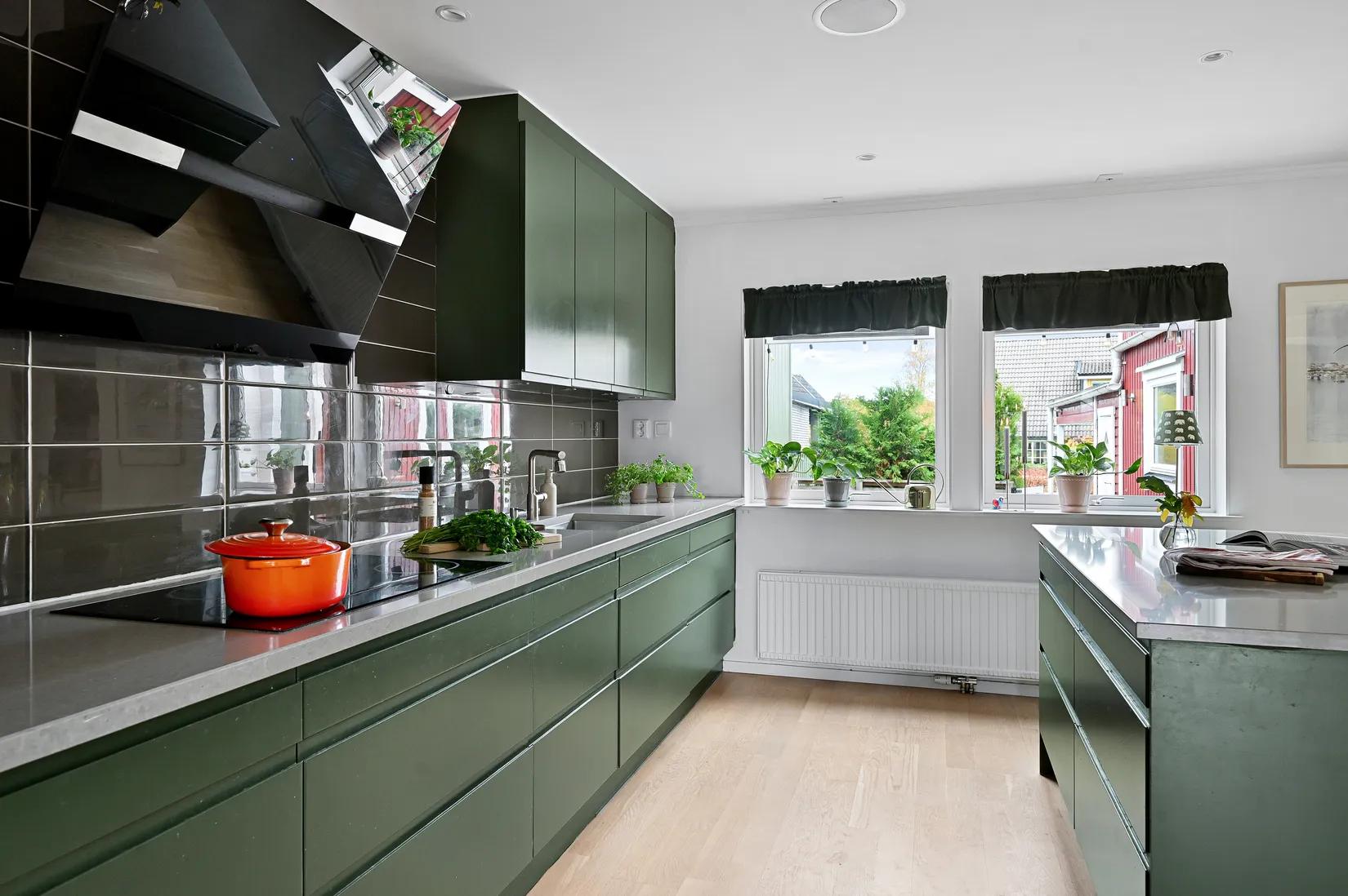 Radhus, Öringe Strandväg 27, Öringe, Tyresö