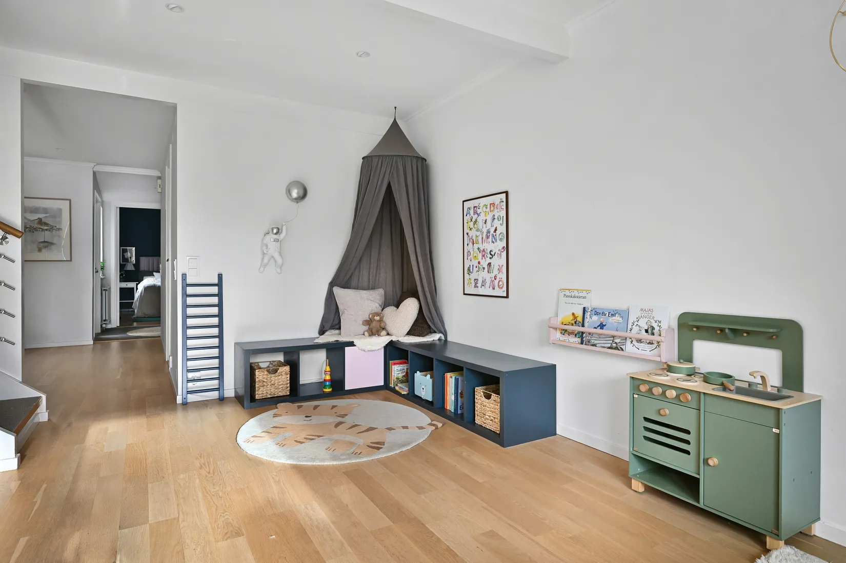 Radhus, Öringe Strandväg 27, Öringe, Tyresö