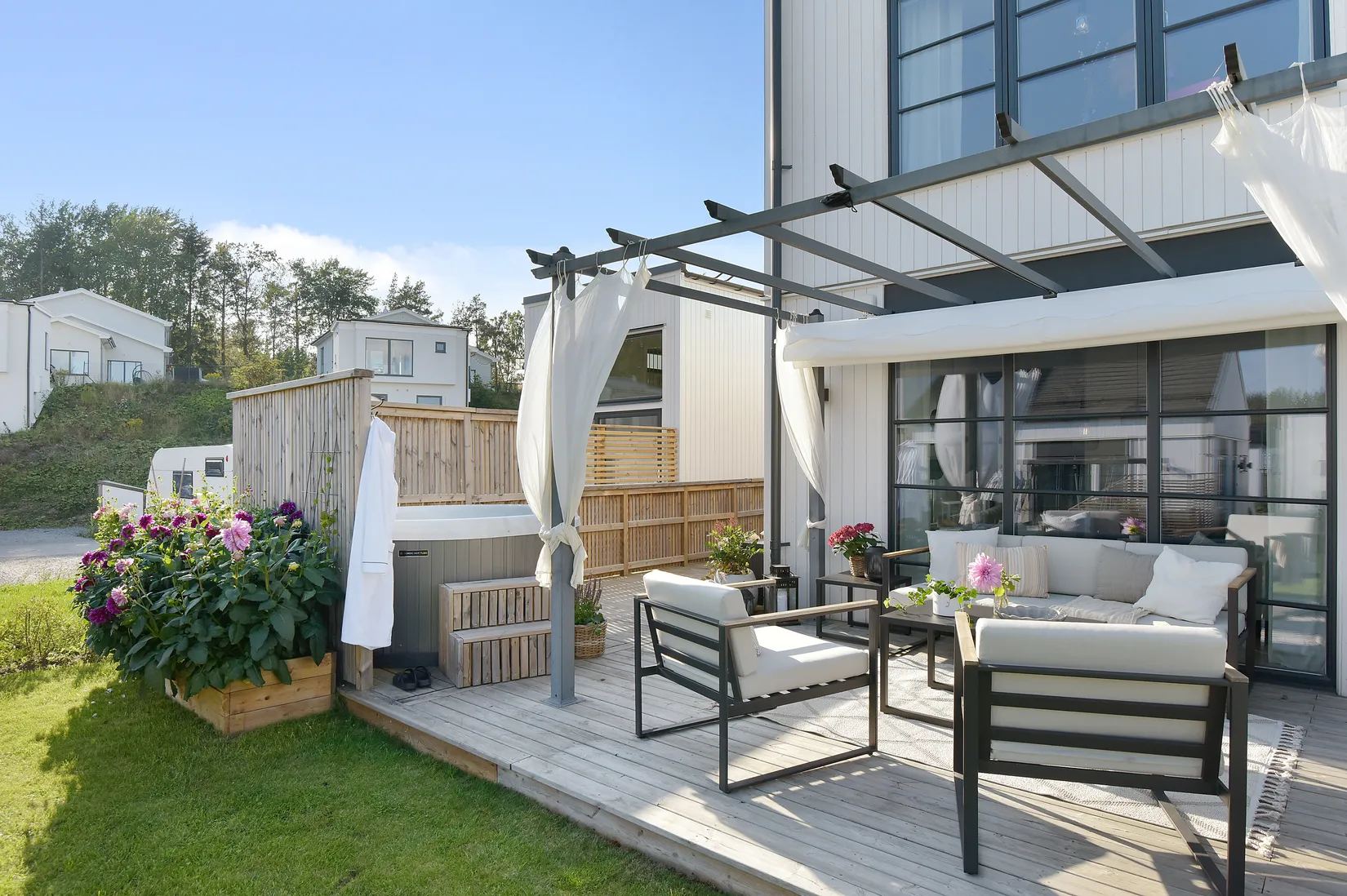 Radhus, Södervägen 27B, Högmora, Huddinge