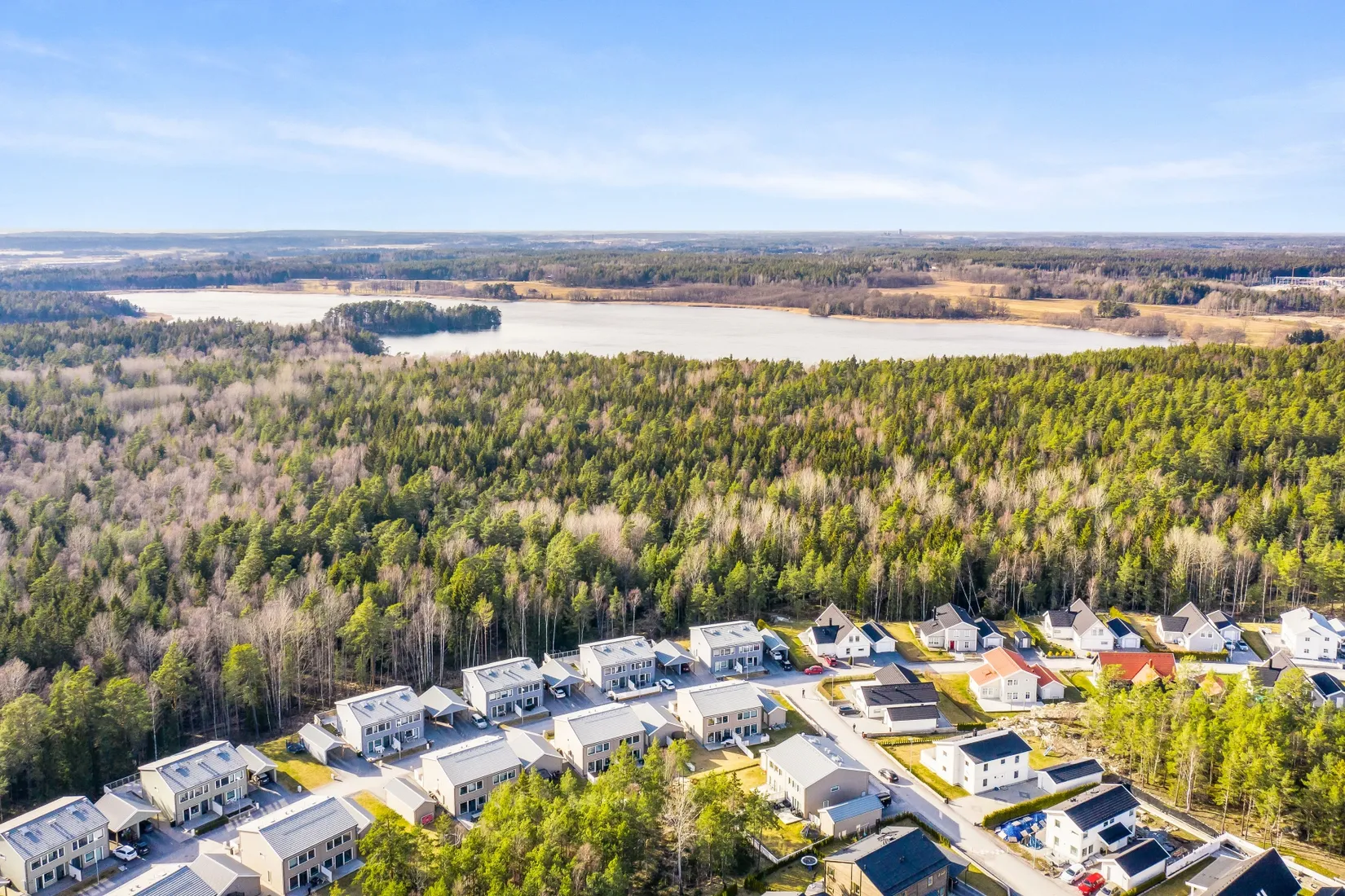 Radhus, Lillmossvägen 12B, Kungsängen/Norrboda, Upplands-Bro