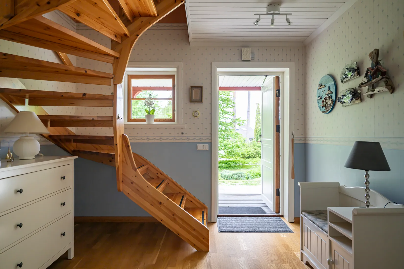 Villa, Kungshäll 4, Ekerö