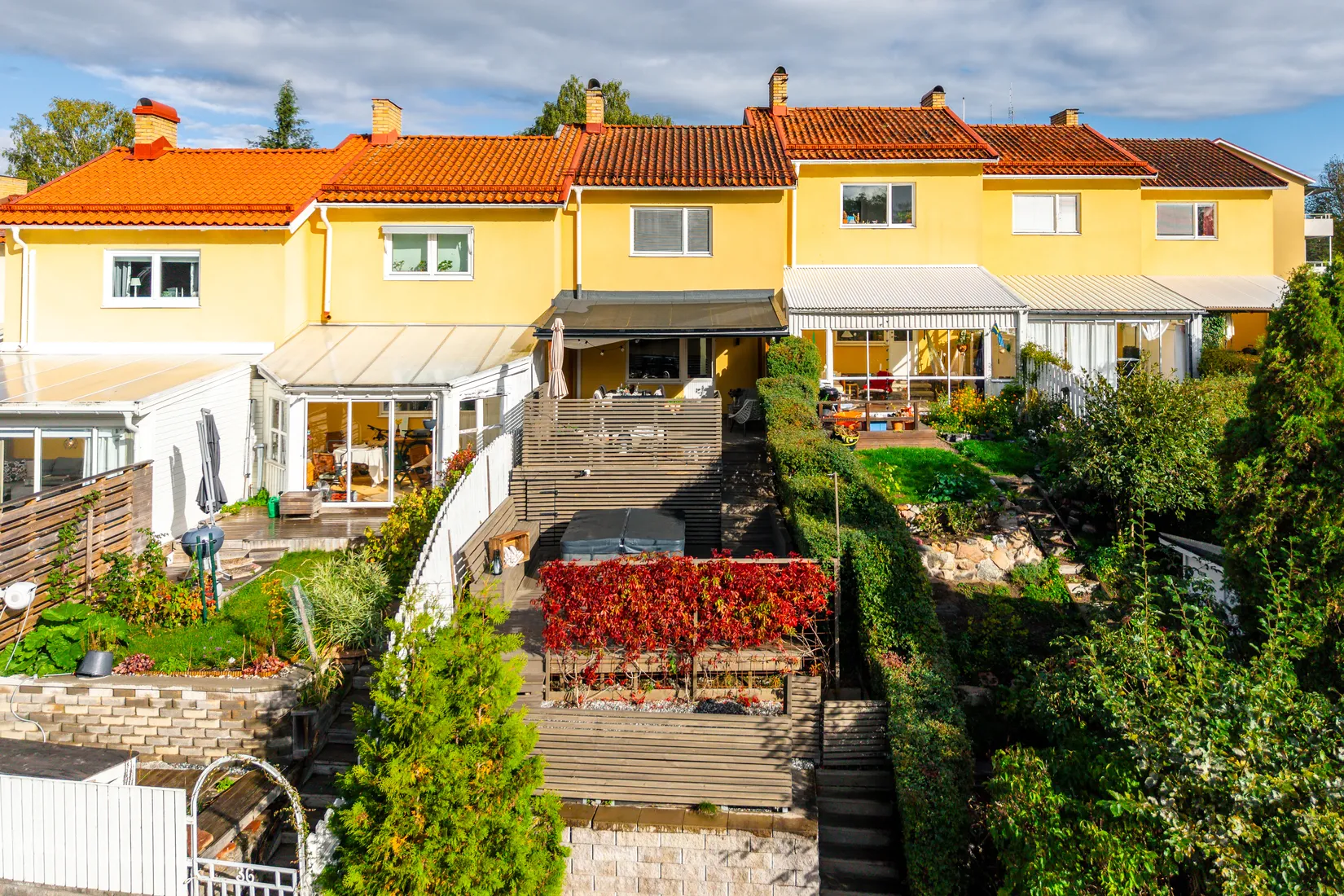 Radhus, Växthusvägen 34, Vega, Västerås