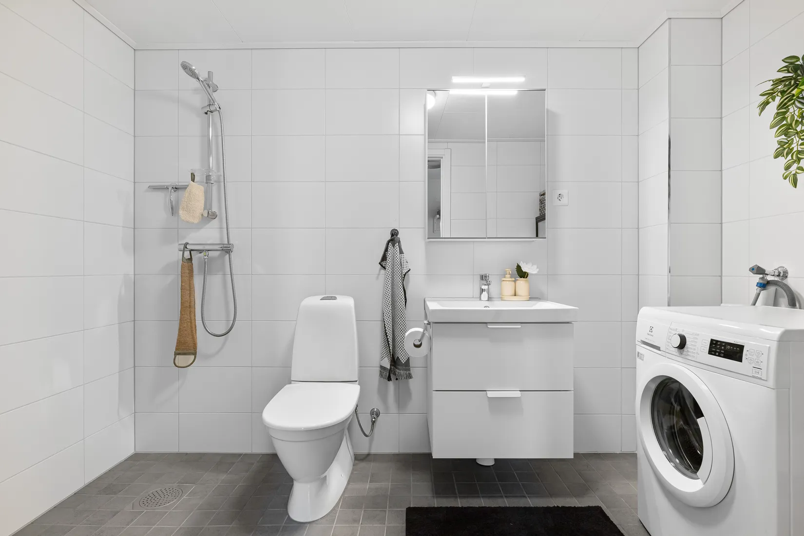 Radhus, Hjulaxelvägen 250, Gunsta, Uppsala