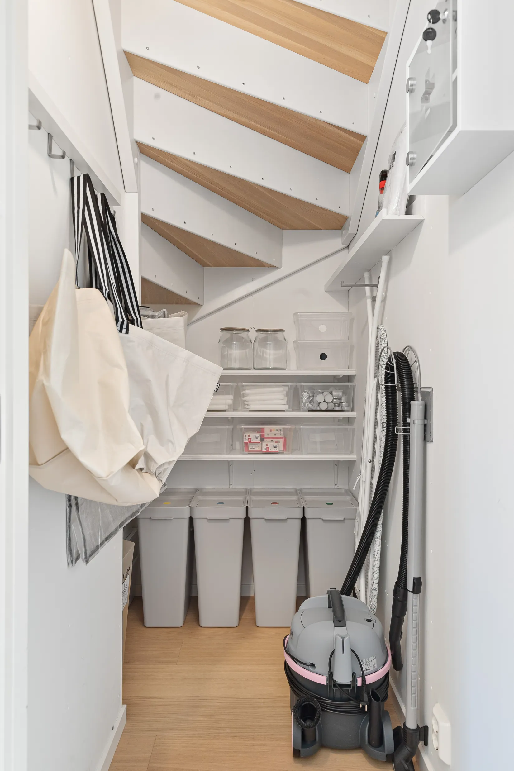 Radhus, Hjulaxelvägen 250, Gunsta, Uppsala