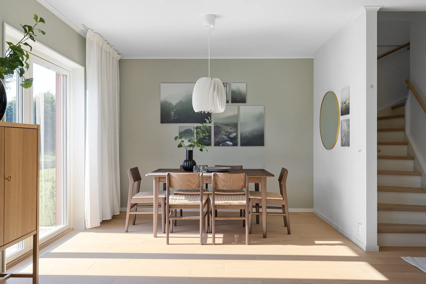 Radhus, Hjulaxelvägen 250, Gunsta, Uppsala