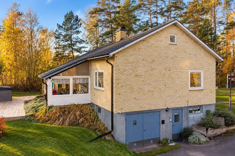 Villa, Vegagatan 5, Hälleforsnäs Centralt, Flen